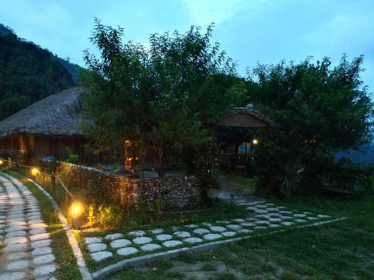 Dao Homestay Hoang Su Phi Exteriör bild